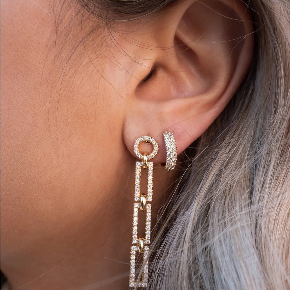 LUV AJ Mini Chain Link Studs - Picture 8 of 8